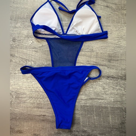 Bathing suit/top - Picture 2 of 4